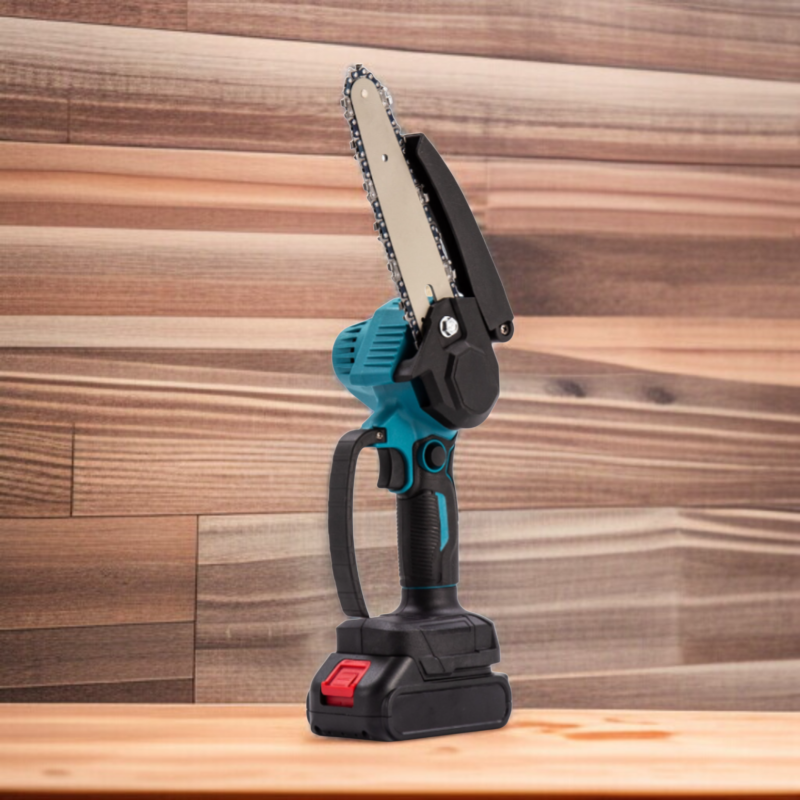 Utilisation facile de la tronçonneuse à une main