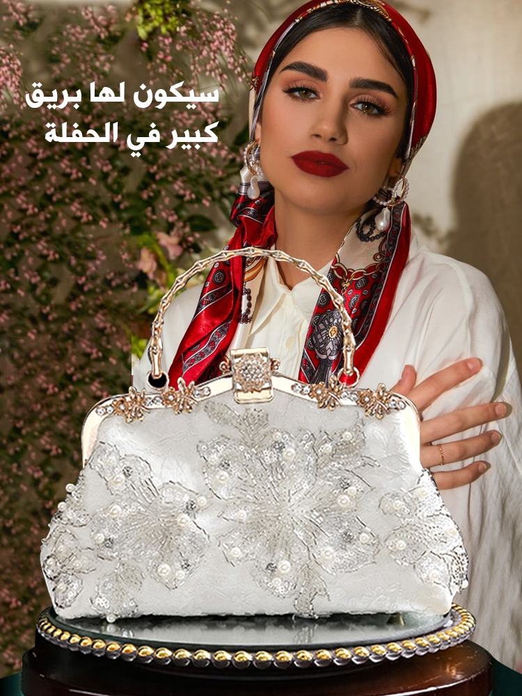 حقيبة مجوفة مطرزة مع اللؤلؤ والمقبض بنمط الخيزران