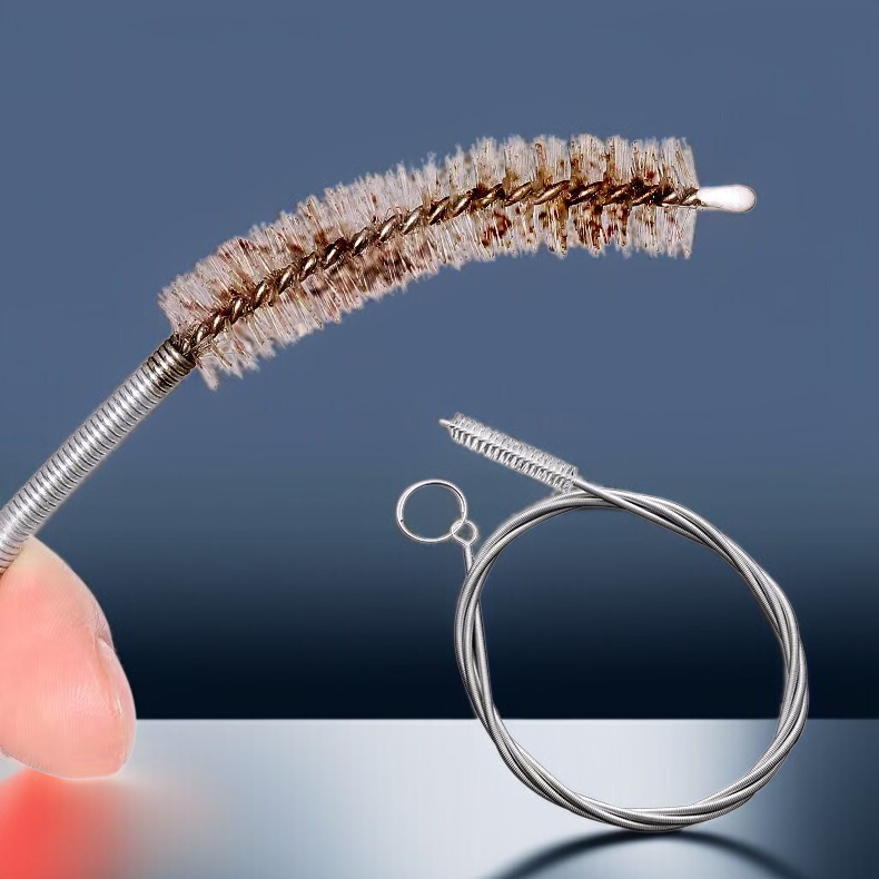 細かい部分も掃除できるブラシ